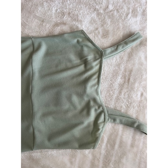 PRETTY LITTLE THING MAXI DRESS - Picture 4 of 8